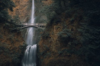 waterfall in oregon