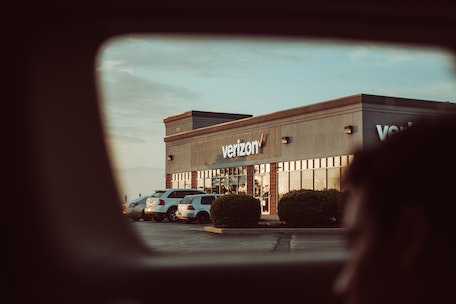 verizon office front